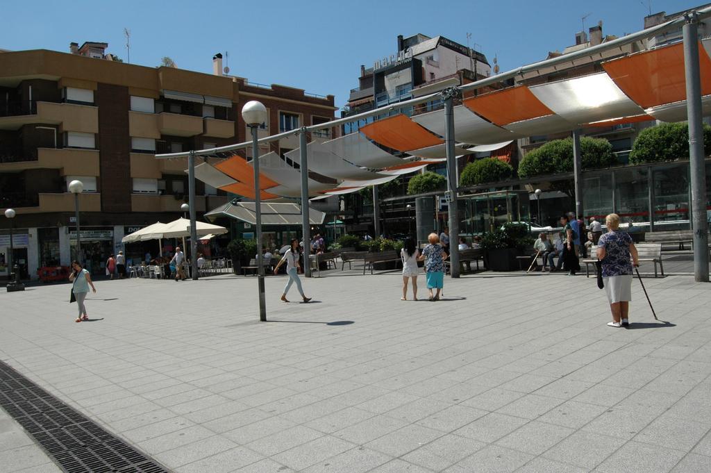 Bcn4Days Apartments L'Hospitalet de Llobregat Dış mekan fotoğraf